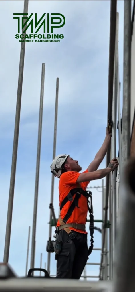 TMP scaffolder working with scaffold tubes